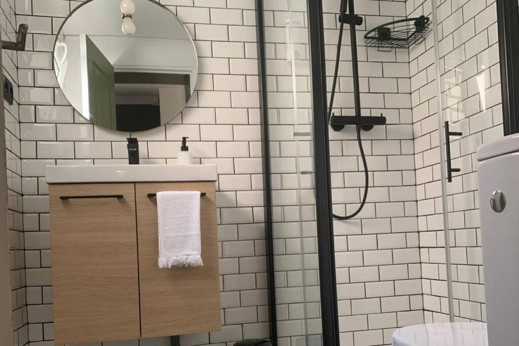 Apartment Appart'terrasse - 20mn Stade U Arena - Champs Elysees - Rer A Maisons-Laffitte